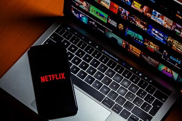 睇 YouTube 學英文、Netflix 學習英文 – 免費自學英文6大秘訣
